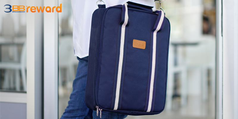 กระเป๋าสะพายข้าง