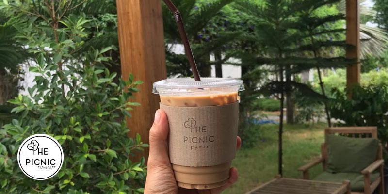 เมื่อซื้อสินค้าครบ 400 บาท ฟรีเครื่องดื่ม 1 แก้ว  ที่ The Picnic farm จ.แพร่